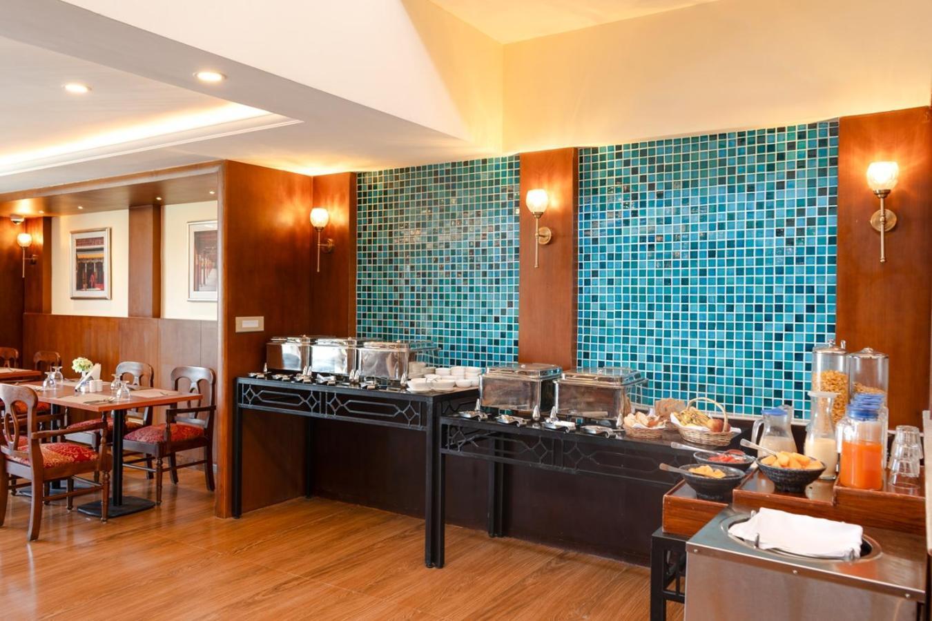 Hotel Dragon Leh Ngoại thất bức ảnh