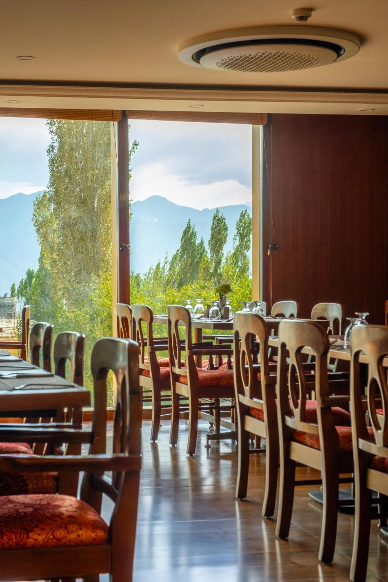 Hotel Dragon Leh Ngoại thất bức ảnh
