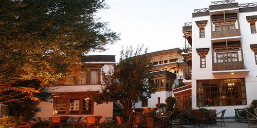 Hotel Dragon Leh Ngoại thất bức ảnh