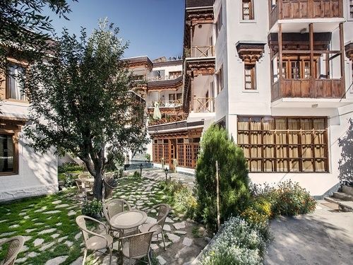 Hotel Dragon Leh Ngoại thất bức ảnh